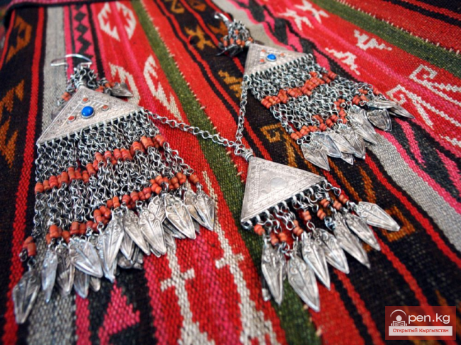 Культура кыргызов в XVIII — начале XX века