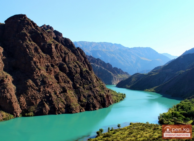 Кто превращает реку Нарын в сточную канаву?