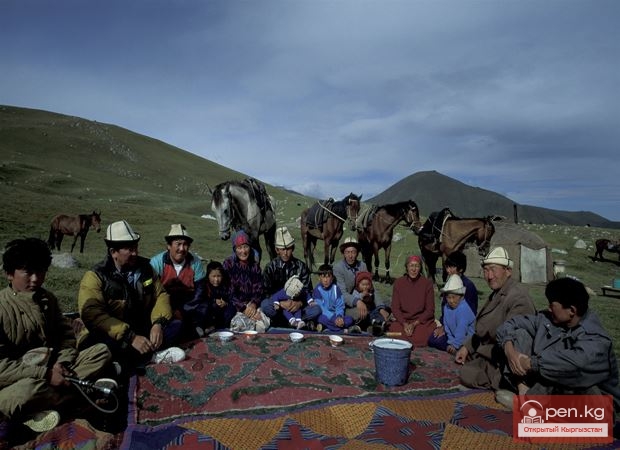 Республиканский Фестиваль "Кара-Кужур Кымызы" Республиканский Фестиваль "Кара-Кужур Кымызы"