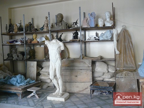 Станковая композиция в работах кыргызских мастеров Станковая композиция в работах кыргызских мастеров