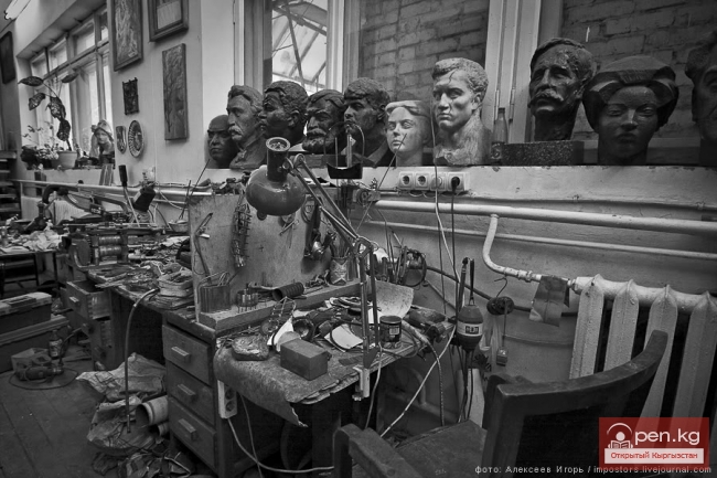 Станковая композиция в работах кыргызских мастеров