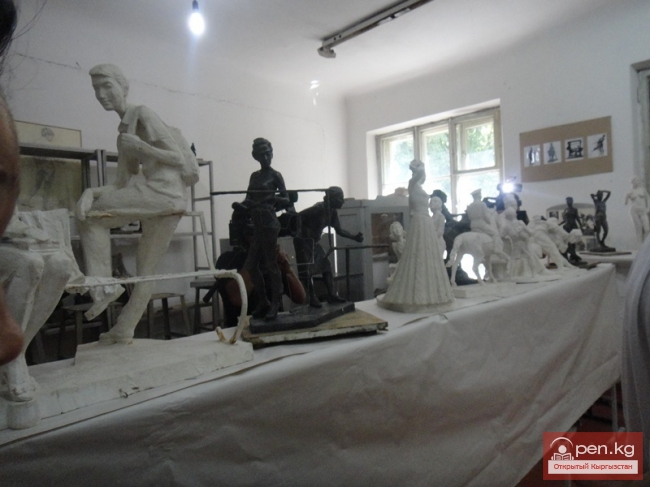 Станковая композиция в работах кыргызских мастеров