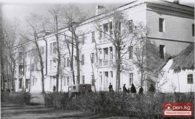 АЛЬБАНСКИЙ Александр Михайлович