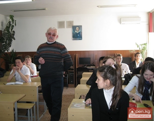 В кыргызских школах будут преподавать религию