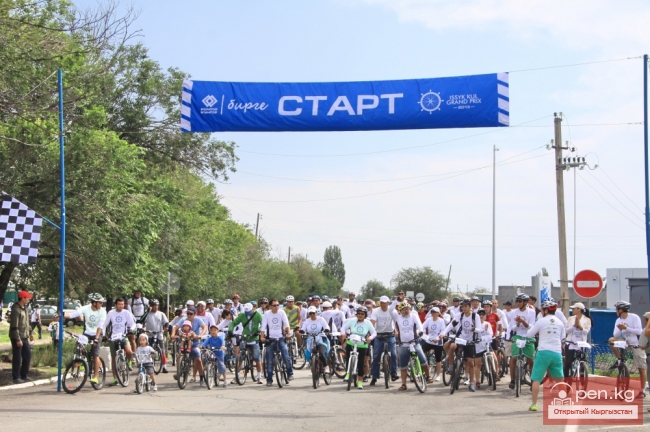 Велогонка и велотур "Иссык-Куль Гран-при-2014"