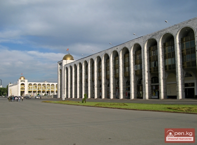 Движение по площади «Ала-Тоо» будет ограничено перед Днем независимости