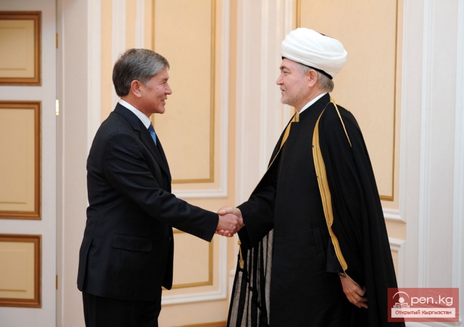 Что означает обычай приветствия “Асcалому аллейкум”?