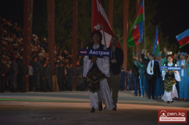 Церемония открытия первых Всемирных игр кочевников (Фото)