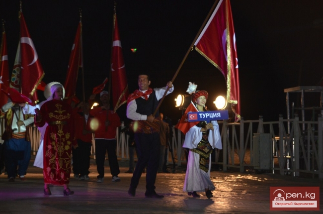 Церемония открытия первых Всемирных игр кочевников (Фото)