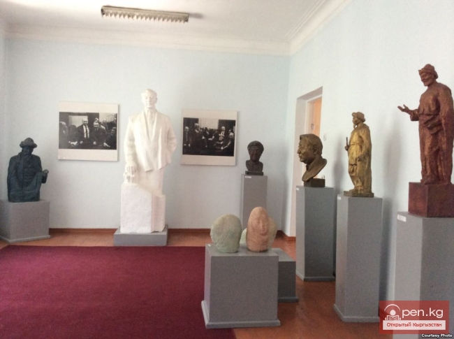 Портретное творчество Тургунбая Садыкова