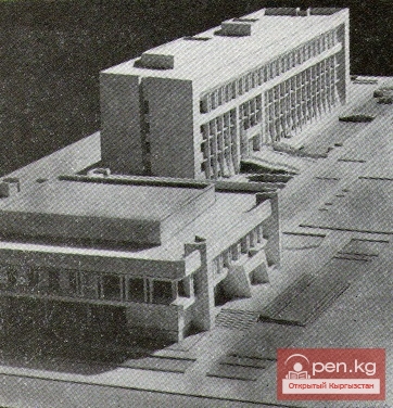 ИВАНОВ Владлен Алексеевич