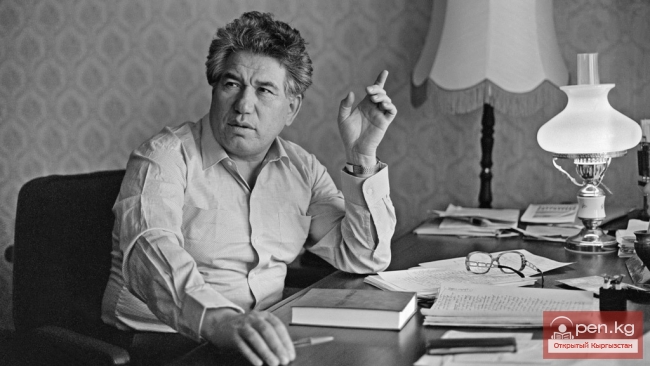 Журналистская деятельность Ч. Айтматова, В.Светличного и А. Молдокматова