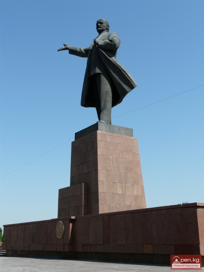 МОКЕНОВ Абдразак Мокенович