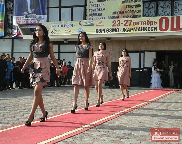 Кыргызстан восстанавливает швейную промышленность