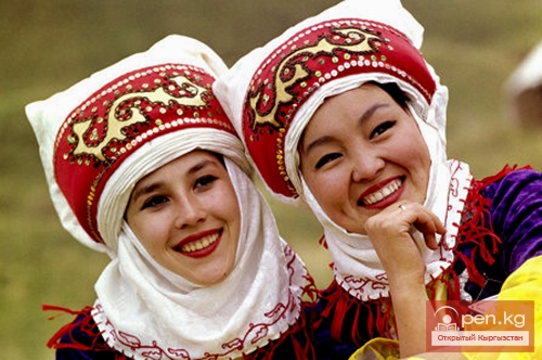 Одежда кыргызов Одежда кыргызов
