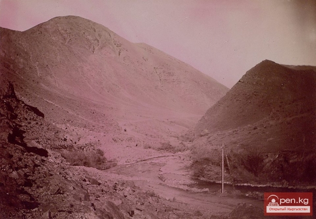 Строительство телеграфной линии Токмак-Пржевальск в 1900 г.