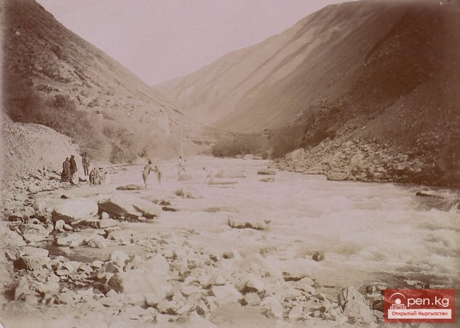 Строительство телеграфной линии Токмак-Пржевальск в 1900 г.