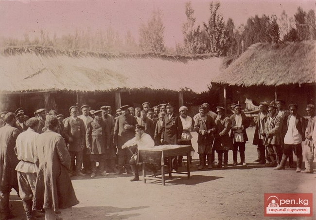 Строительство телеграфной линии Токмак-Пржевальск в 1900 г.