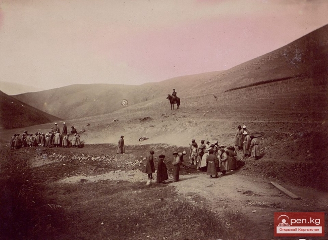 Строительство телеграфной линии Токмак-Пржевальск в 1900 г.