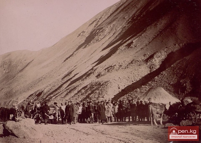 Строительство телеграфной линии Токмак-Пржевальск в 1900 г.