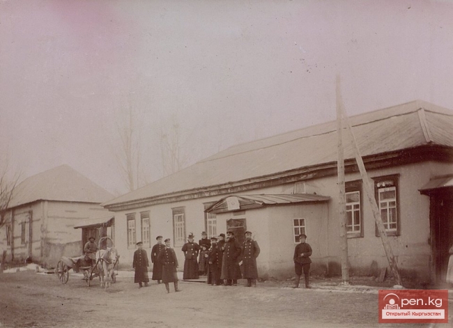 Строительство телеграфной линии Токмак-Пржевальск в 1900 г.