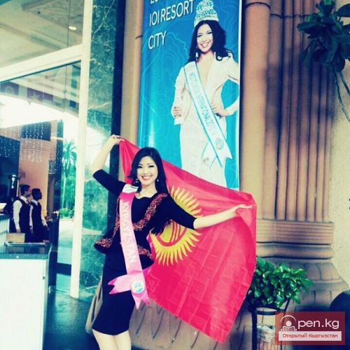Кыргызстанка Айжамал Осмонова завоевала титул Miss Portret на конкурсе красоты Miss Tourism Internetional в Малайзии