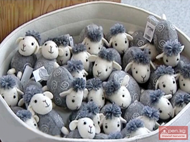 Кыргызстанские игрушки из войлока завоевывают мир