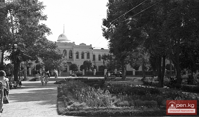 Улицы Бишкека.  О новых названиях