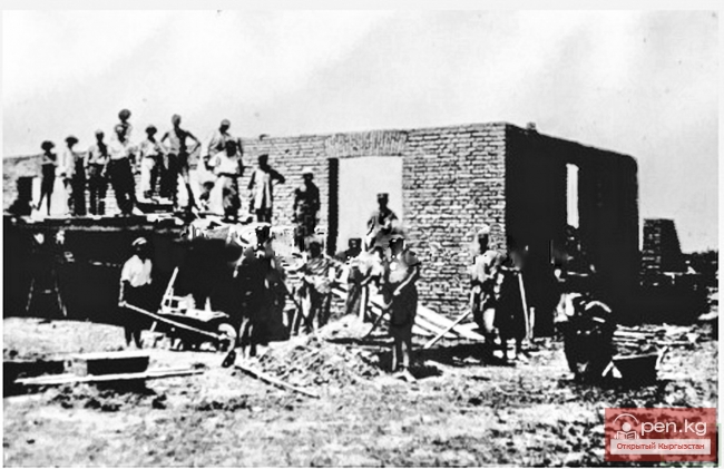 В честь друзей.  Ул. Интергельпо