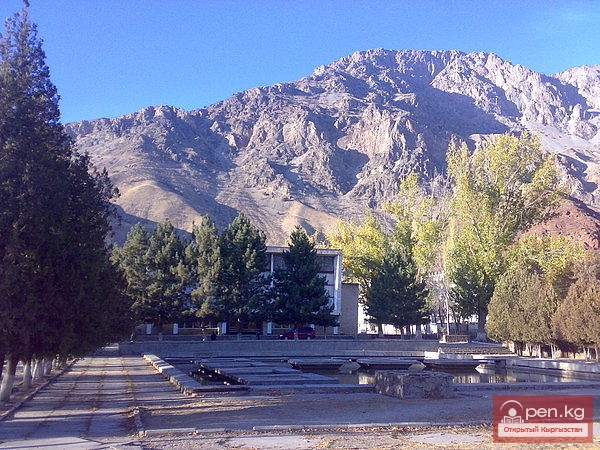 Город гидростроителей — Кара-Куль