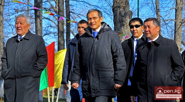 Премьер-министр Дж.Оторбаев принял участие в праздновании Нооруза и поздравил жителей Чуйской области