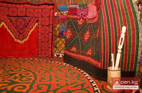 Войлочные настенные ковры «туш кийиз»