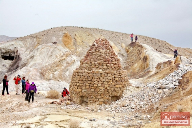 Древние плавильные печи урочища Шадымир (фото Влада Ушакова)
