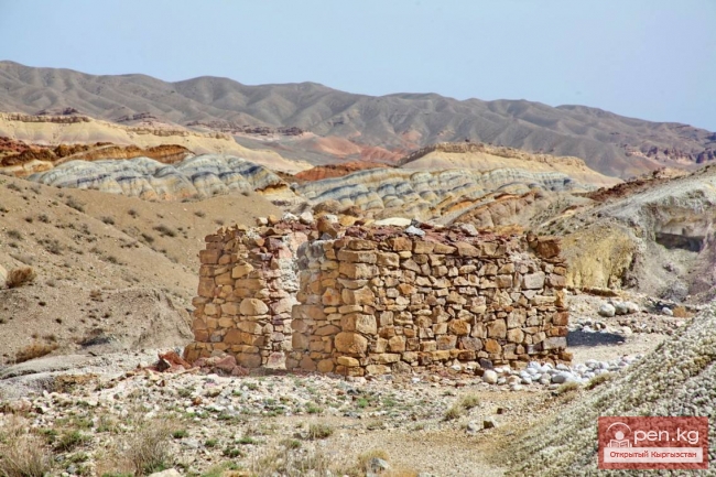 Древние плавильные печи урочища Шадымир (фото Влада Ушакова)