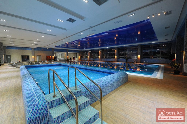 Бассейн в "Karven sport club"