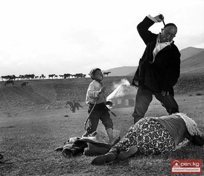 Неизвестные кадры съемок первого фильма Океева "Небо нашего детства"