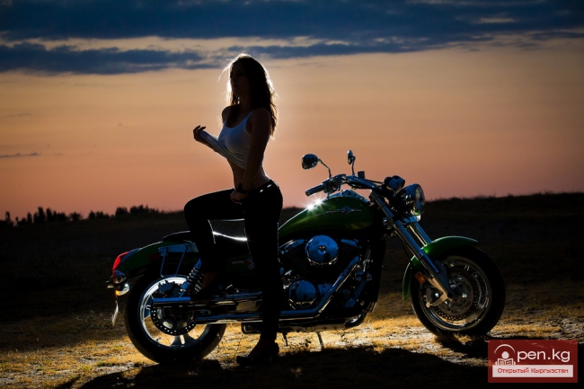 Подходит к концу соревнование «Мото Леди»  за спортивный мотоцикл