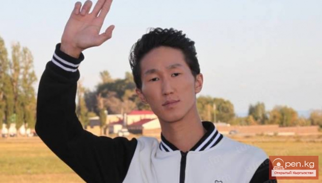 Танцор из Кыргызстана подписал контракт с Comedy Club