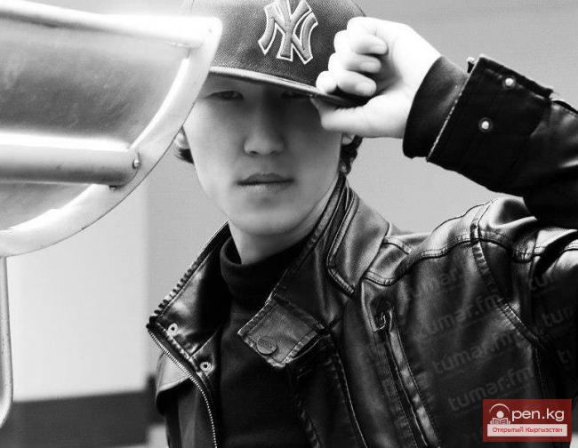 Танцор из Кыргызстана подписал контракт с Comedy Club