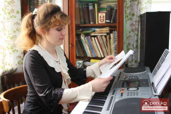 Кыргызские песни по-русски!