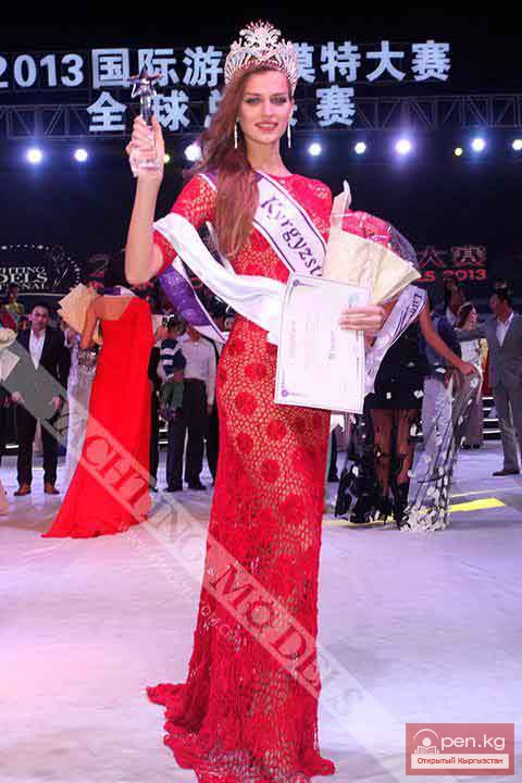 Модель и модельер Марина Клюг!