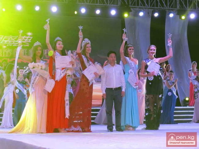 Модель и модельер Марина Клюг!