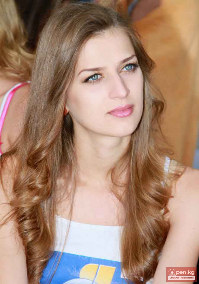 Модель и модельер Марина Клюг!