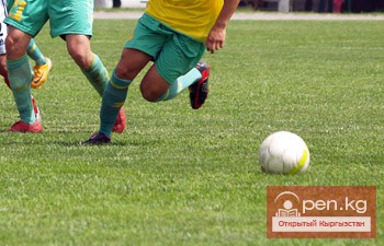 В футбольном матче Кыргызстан-Таджикистан «победила дружба»