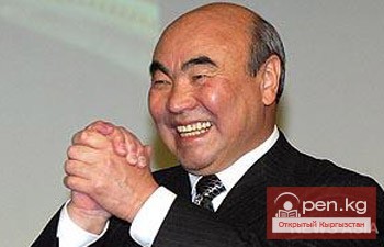 Аскар Акаев стал членом Лондонского математического общества