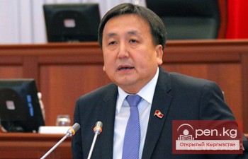 Спикером Жогорку Кенеша избран Асылбек Жээнбеков