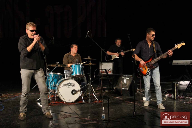 Рок – это мы!