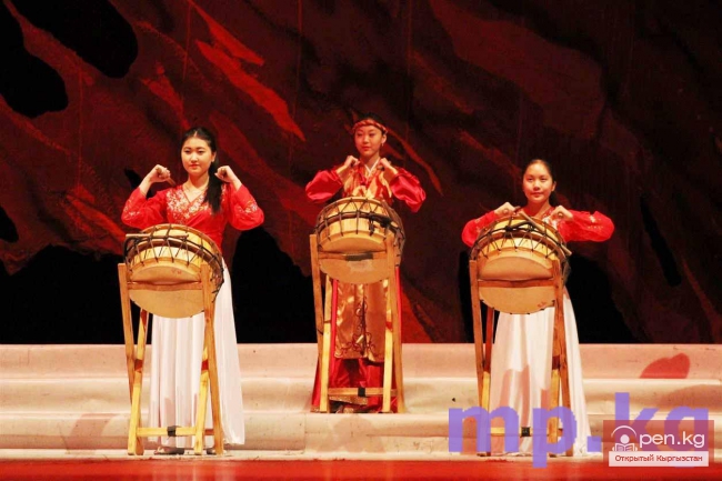 В семье единой!