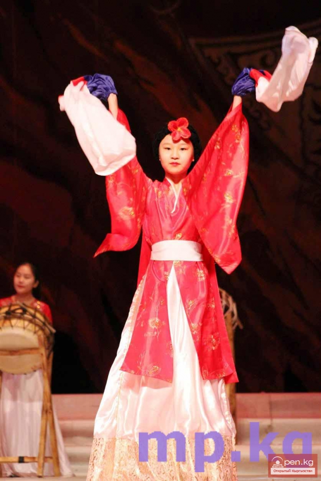 В семье единой!