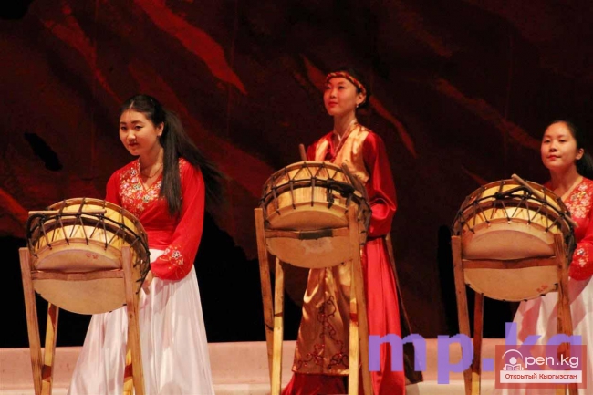 В семье единой!